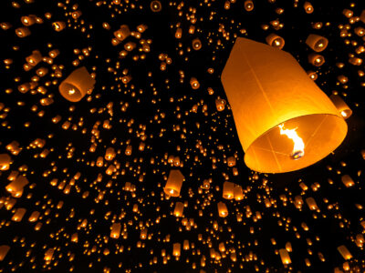 Light-in-Darkness-Photographs10 shutter stocok