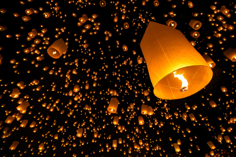 Light-in-Darkness-Photographs10 shutter stocok
