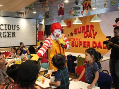 keseruan saat perayaan Hari Ayah di McDonald's Puri Indah (2)