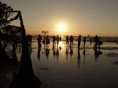 jatuh-cinta-pada-keunikan-dan-pesona-pantai-walakiri-sumba_161752_1140