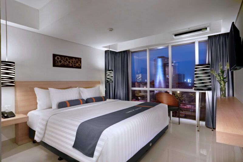 011 SUITE ROOM