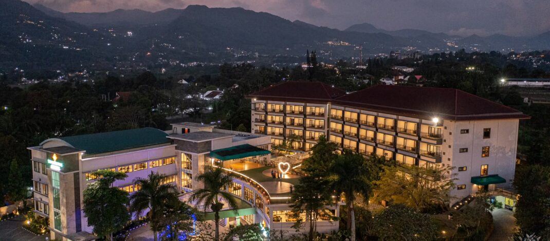 The Green Peak ARTOTEL Curated Hadirkan Program Wellness “Barre & Meditation Heal”