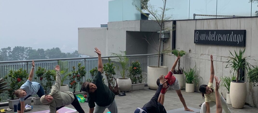 International Yoga Retreat: Kolaborasi Wellness Lintas Negara di Swiss-Belresort Dago Heritage Bandung